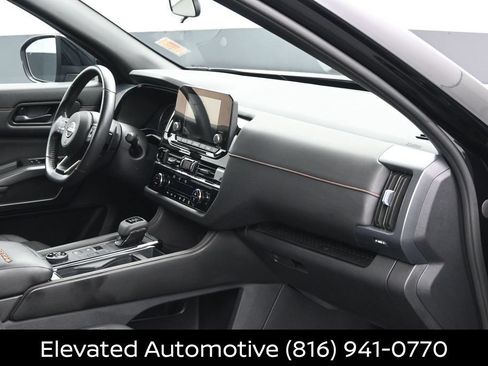 Certified 2025 Nissan Pathfinder Rock Creek AWD/4WD image 6