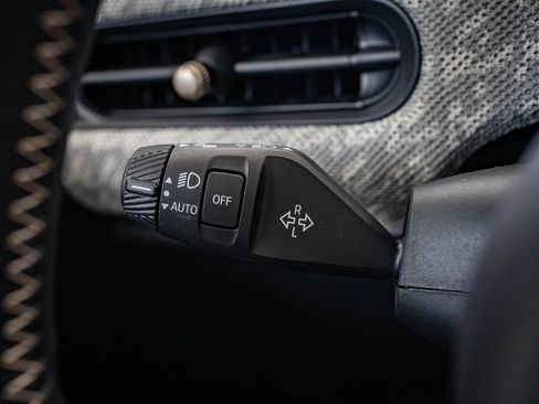 Certified 2025 MINI Cooper S image 26