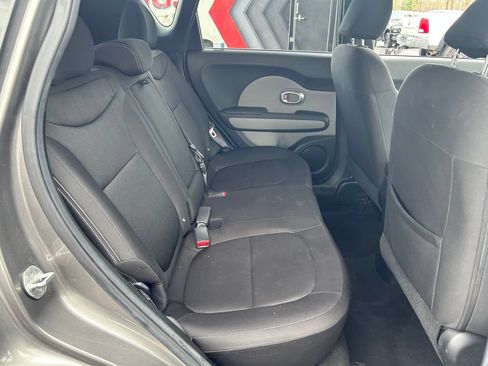 Used 2015 Kia Soul FWD image 20