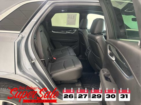 Used 2020 Cadillac XT5 Premium Luxury image 17