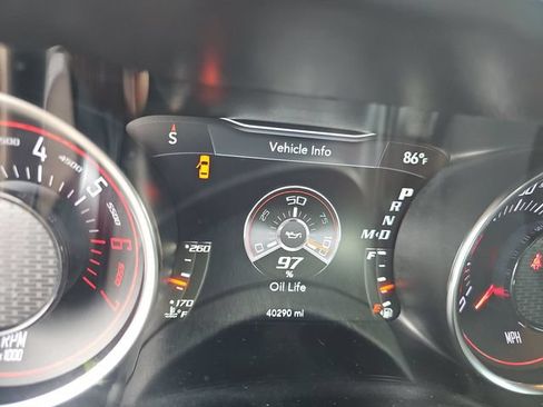 Used 2022 Dodge Challenger R/T Scat Pack RWD image 4