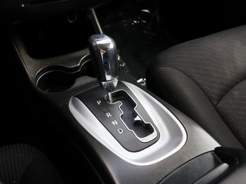 Used 2020 Dodge Journey SE w/ SE Popular Equipment Group image 38