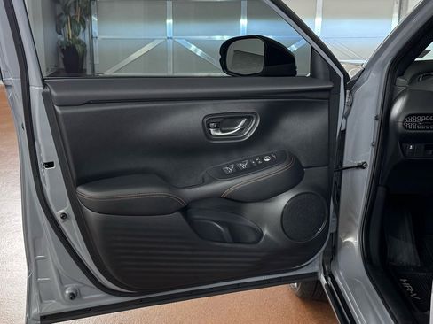 Used 2024 Honda HR-V Sport image 12