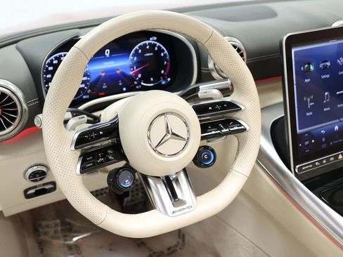 Used 2022 Mercedes-Benz SL 55 AMG 4MATIC image 26