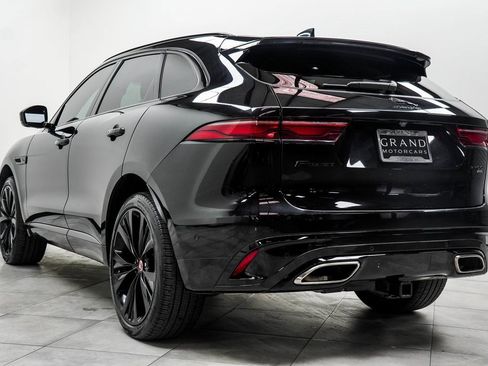 Used 2021 Jaguar F-PACE R-Dynamic S image 12