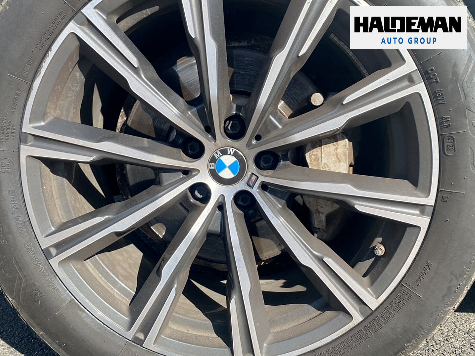 Used 2023 BMW X6 xDrive40i w/ Executive Package AWD/4WD image 5