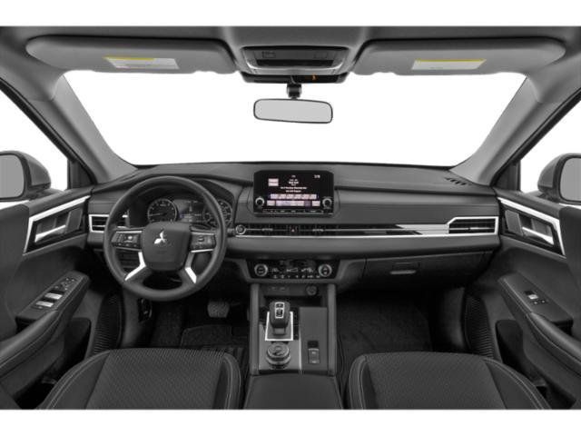 Used 2024 Mitsubishi Outlander ES FWD image 11