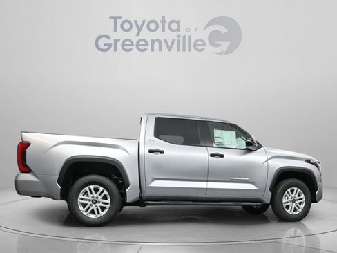 Used 2025 Toyota Tundra SR5 w/ SR5 Convenience Package RWD image 14