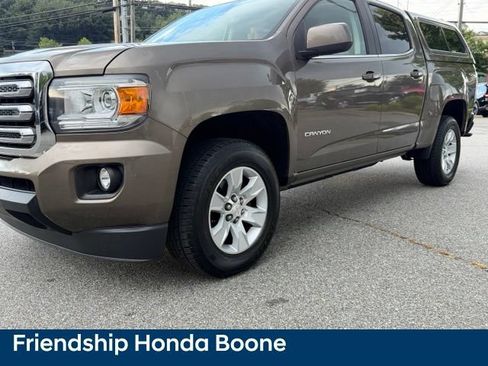 Used 2015 GMC Canyon SLE AWD/4WD image 9