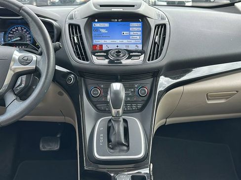 Used 2017 Ford C-MAX Energi Titanium w/ Equipment Group 501A image 11