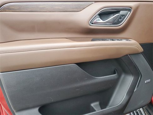 Used 2024 Chevrolet Suburban High Country image 20