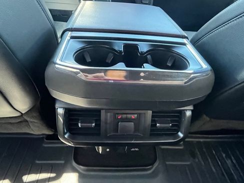 Used 2021 Ford F150 Lariat w/ Equipment Group 502A High AWD/4WD image 17