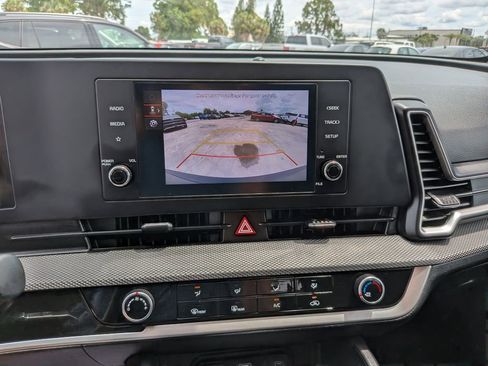 Certified 2024 Kia Sportage LX AWD/4WD image 23