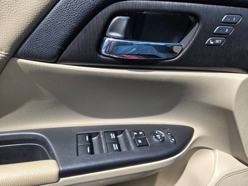Used 2015 Honda Accord EX-L image 13