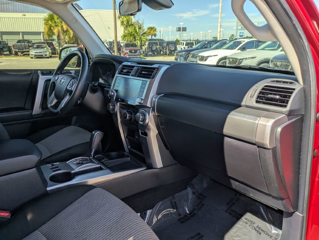 Used 2022 Toyota 4Runner SR5 RWD image 32