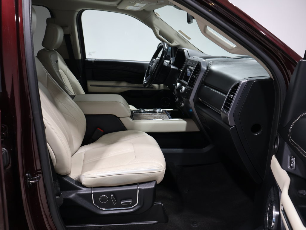 Used 2020 Ford Expedition Platinum AWD/4WD image 26