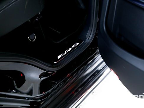 Used 2025 Mercedes-Benz G 63 AMG 4MATIC image 24