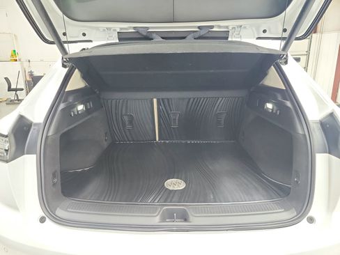 Used 2023 Buick Envision Avenir image 44