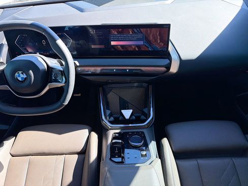 Used 2025 BMW X3 xDrive30i w/ Convenience Package image 20