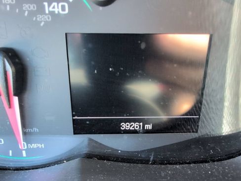 Used 2019 Chevrolet Trax LT w/ LPO, Protection Package AWD/4WD image 6