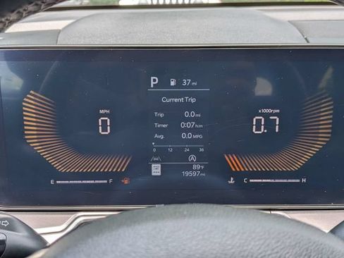 Used 2024 Kia Sorento S w/ Panoramic Sunroof Package FWD image 31