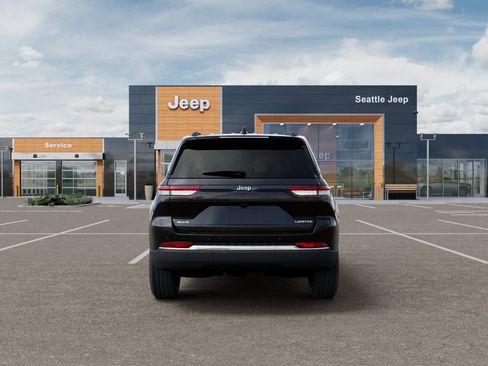 New 2026 Jeep Grand Cherokee Limited w/ Trailer Tow Package AWD/4WD image 8