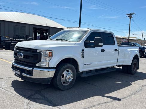 Used 2022 Ford F350 XL w/ STX Appearance Package RWD image 2