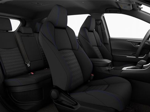 New 2025 Toyota RAV4 SE w/ Convenience Package image 6