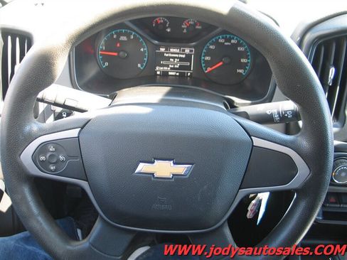 Used 2017 Chevrolet Colorado W/T w/ WT Convenience Package RWD image 12