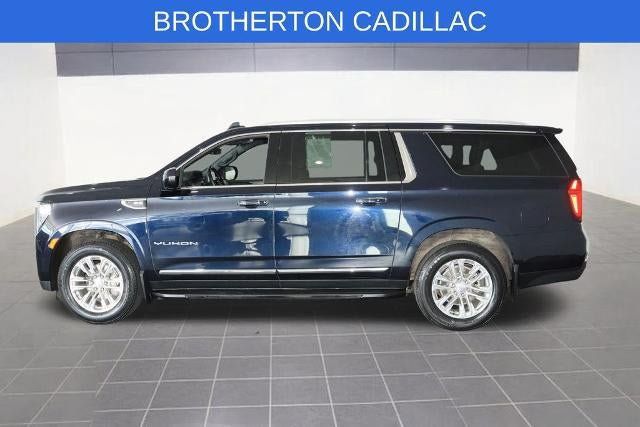 Used 2023 GMC Yukon XL SLT AWD/4WD image 2