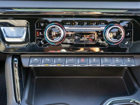 New 2026 GMC Sierra 1500 AT4X w/ AT4X AEV Edition image 27