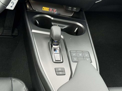 New 2026 Lexus UX 300h AWD image 15