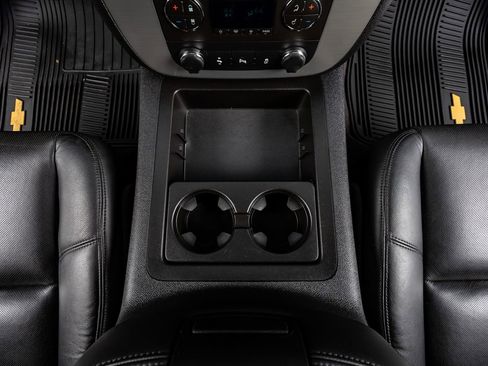 Used 2014 Chevrolet Silverado 2500 LTZ w/ LTZ Plus Package image 25