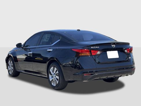 New 2025 Nissan Altima 2.5 S image 2