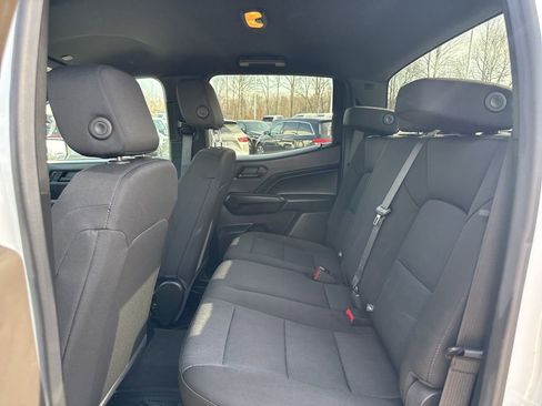 Used 2024 Chevrolet Colorado W/T image 10