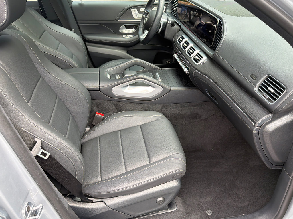 Used 2026 Mercedes-Benz GLS 450 4MATIC image 13