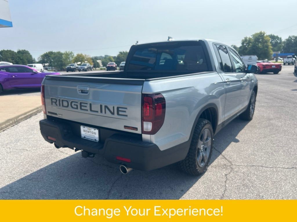 Used 2025 Honda Ridgeline TrailSport image 37