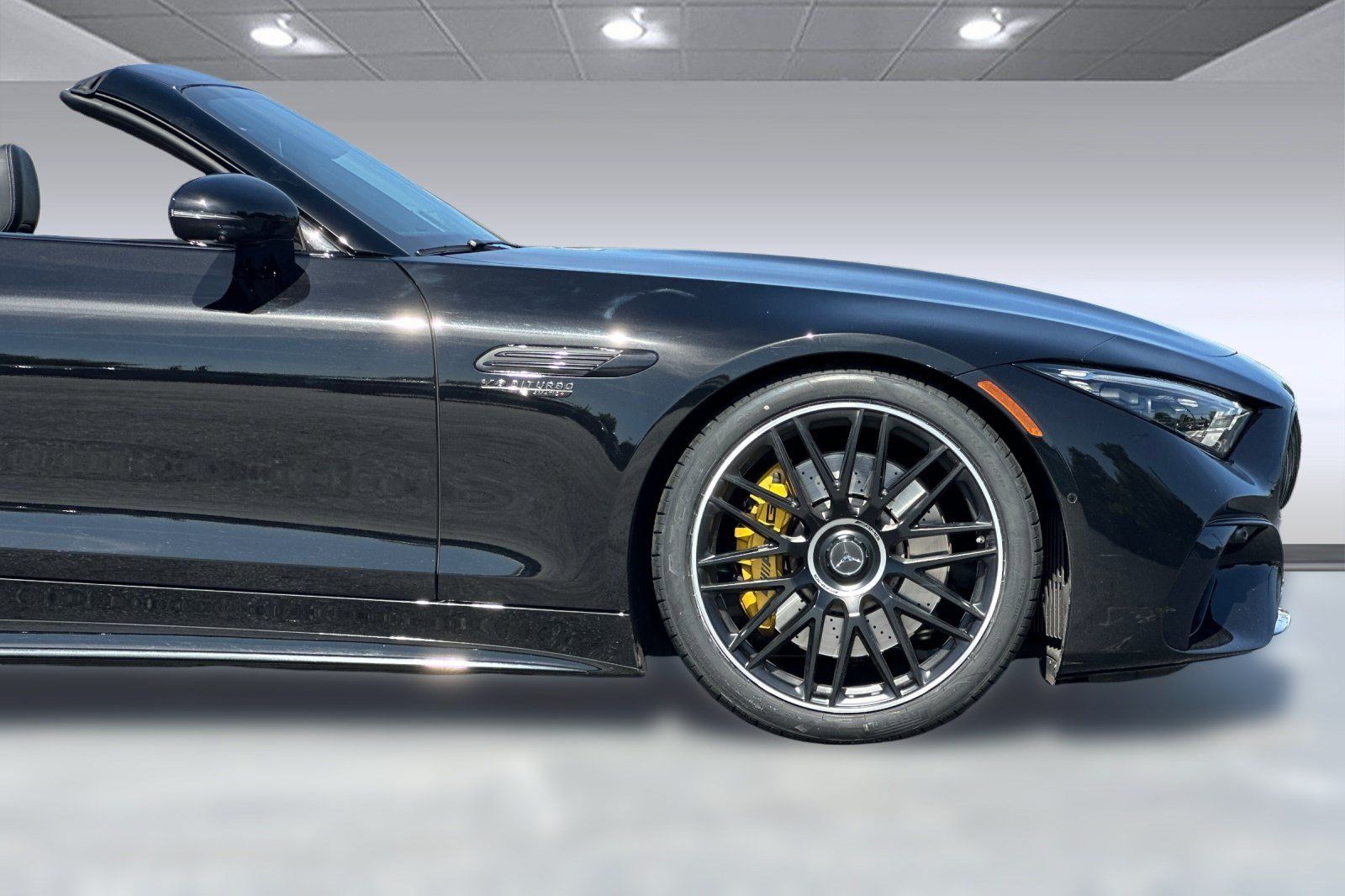 Used 2023 Mercedes-Benz SL 63 AMG 4MATIC image 15