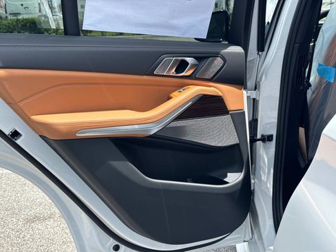 New 2026 BMW X5 xDrive40i w/ M Sport Package image 12