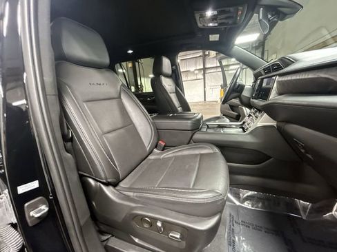Certified 2022 GMC Yukon XL Denali AWD/4WD image 30