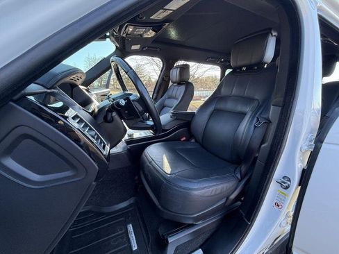 Used 2019 Land Rover Range Rover Long Wheelbase Supercharged image 14
