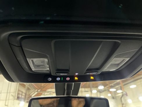 Used 2022 GMC Sierra 2500 AT4 w/ Gooseneck/5TH Wheel Package image 15