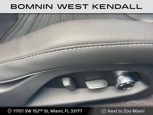 Used 2023 Chevrolet Corvette Z06 w/ Stealth Interior Trim Package image 11