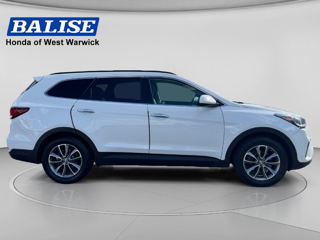 Used 2017 Hyundai Santa Fe SE w/ Cargo Package FWD image 4