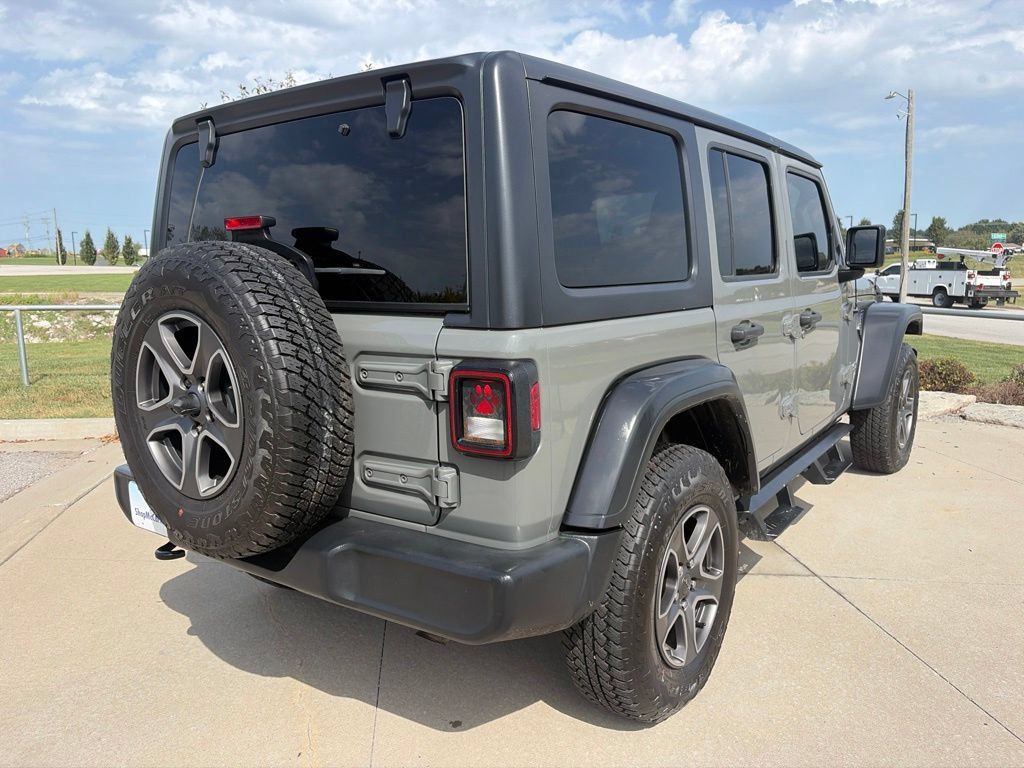 Used 2018 Jeep Wrangler Unlimited Sport S AWD/4WD image 19