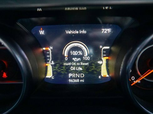 Used 2020 Jeep Gladiator Overland AWD/4WD image 21