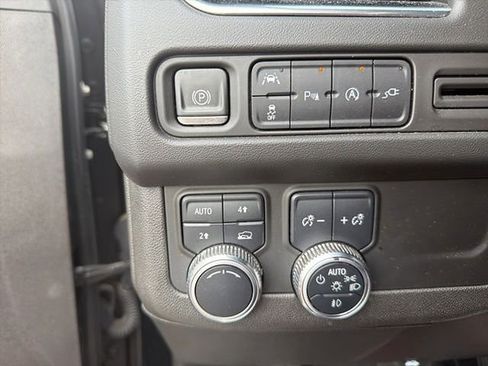 Used 2021 GMC Yukon SLT image 14