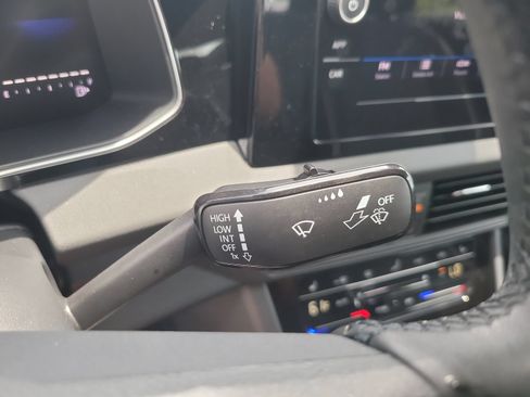 Certified 2026 Volkswagen Jetta Sport FWD image 28