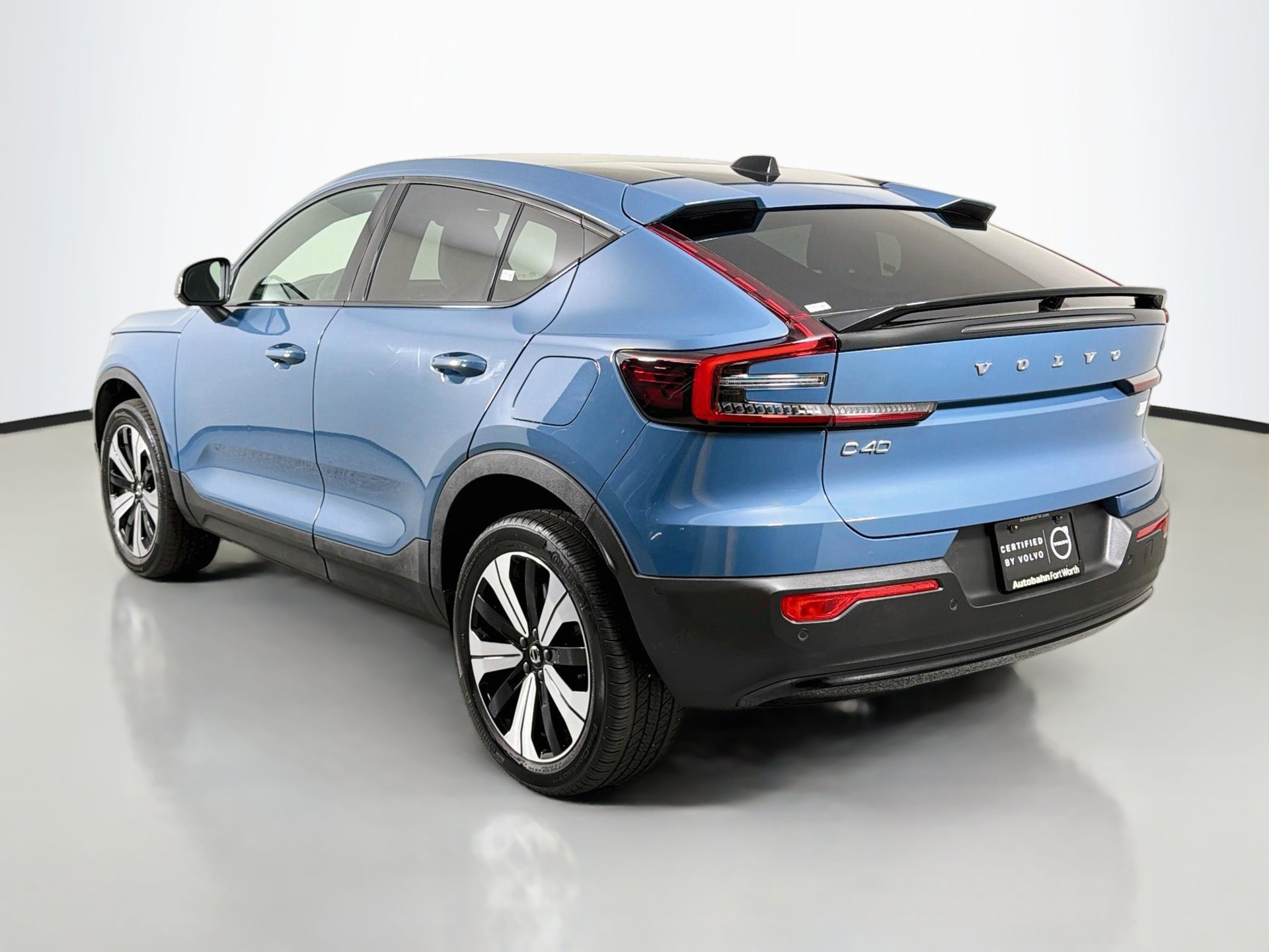 Certified 2023 Volvo C40 P8 Recharge Plus AWD/4WD image 8