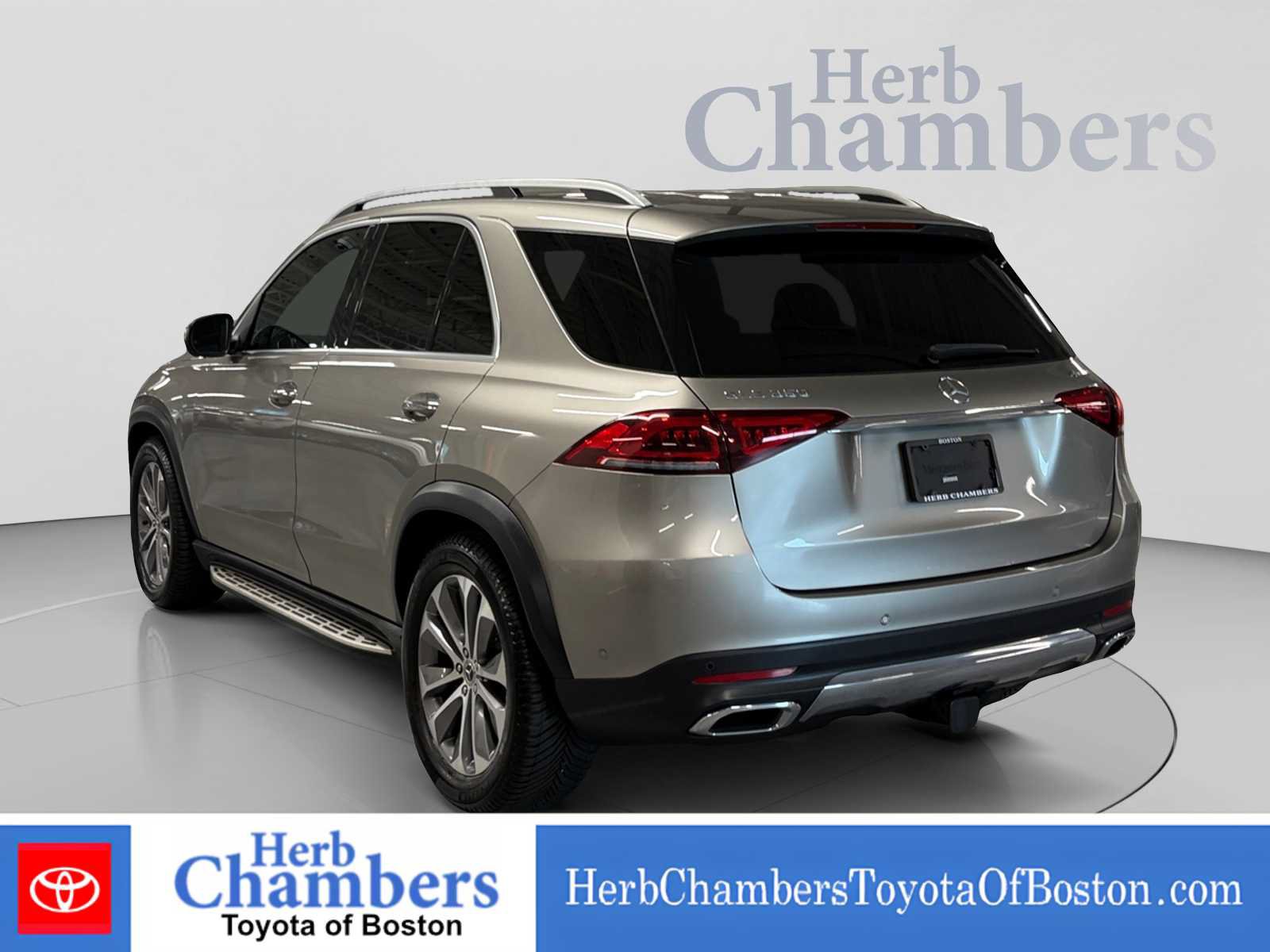 Used 2020 Mercedes-Benz GLE 350 4MATIC image 3